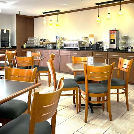 Quality Inn & Suites ดอว์สันวิลล์ ภายนอก รูปภาพ