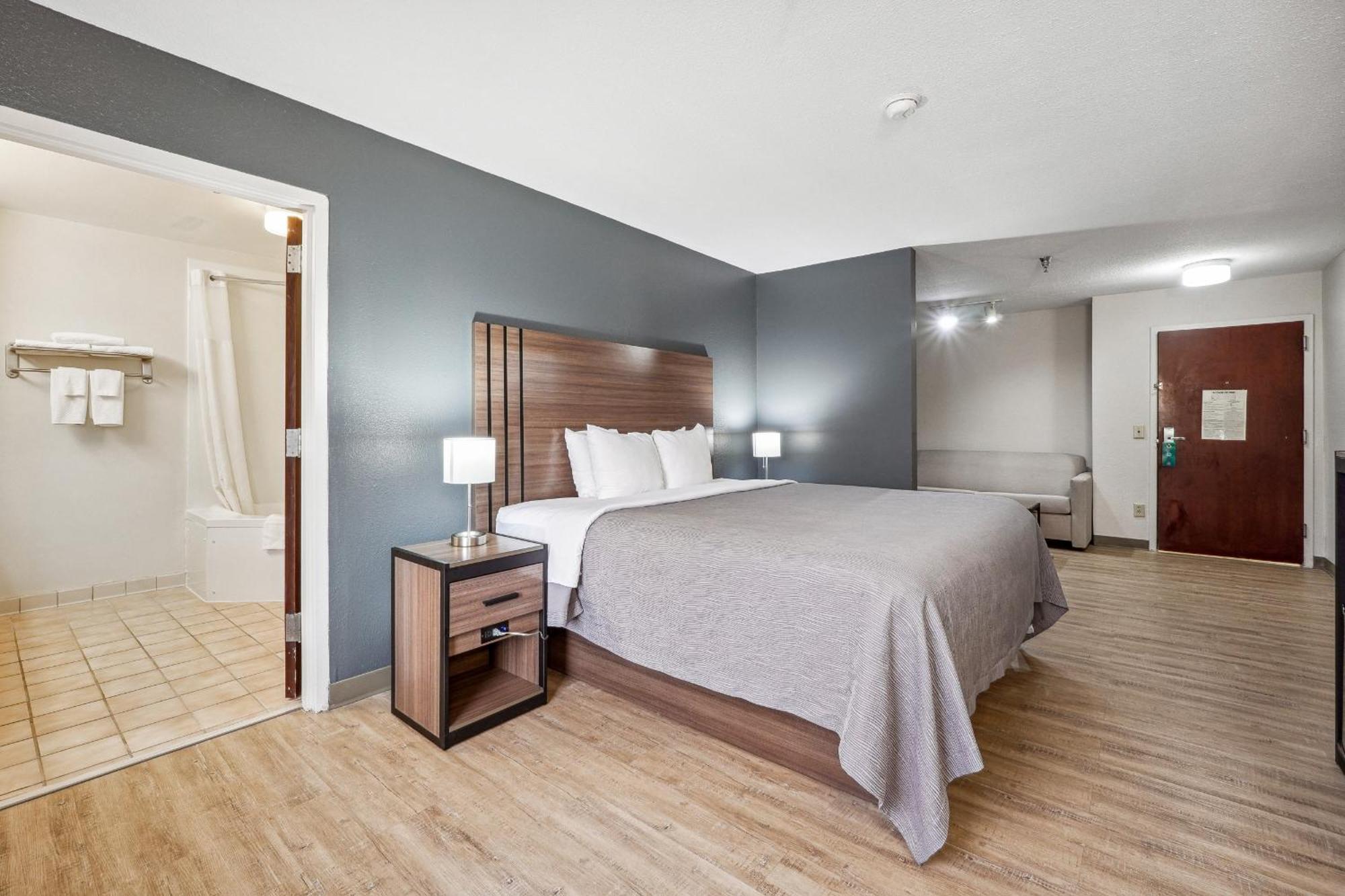 Quality Inn & Suites ดอว์สันวิลล์ ภายนอก รูปภาพ