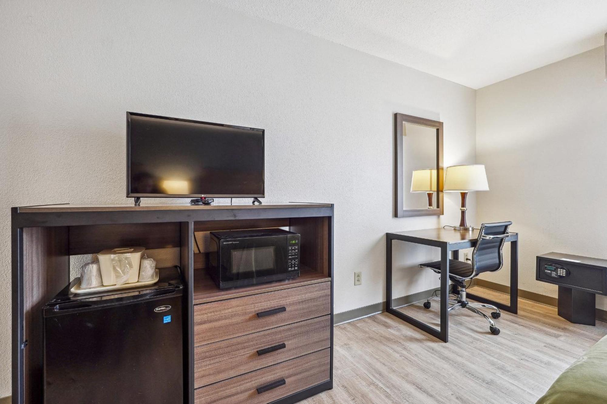 Quality Inn & Suites ดอว์สันวิลล์ ภายนอก รูปภาพ