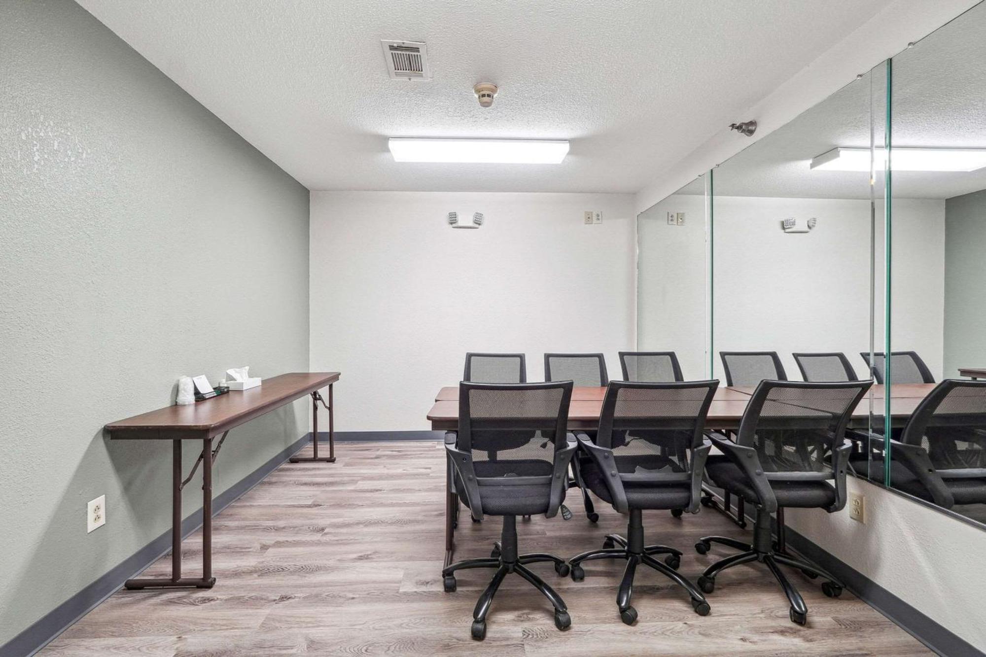 Quality Inn & Suites ดอว์สันวิลล์ ภายนอก รูปภาพ